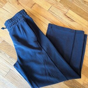 Lululemon softstreme cropped pants